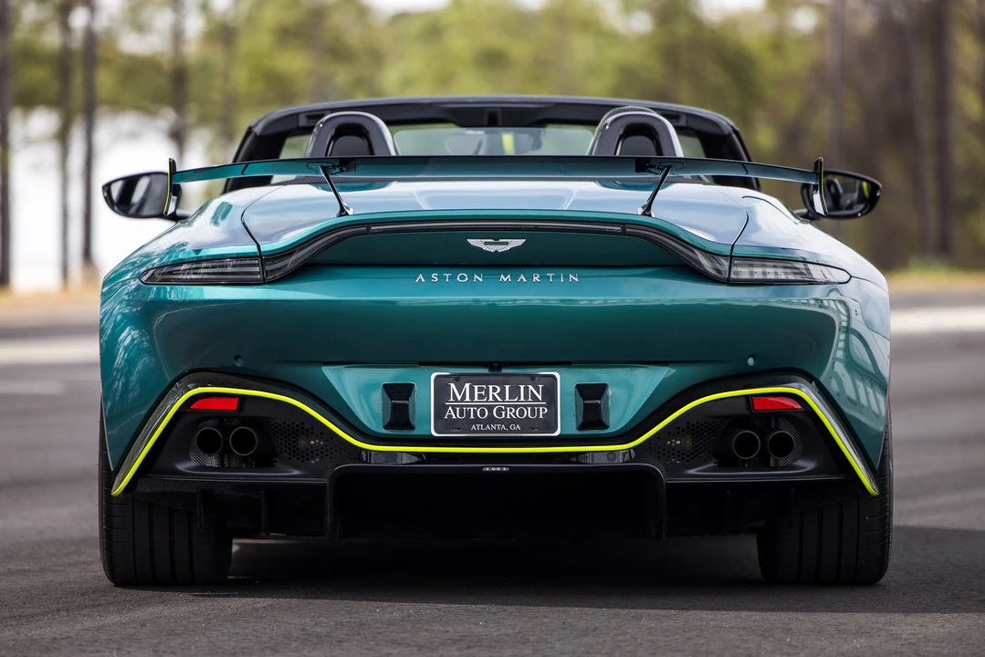 2022 Aston Martin V8 Vantage (2019+) - Image 8 of 31