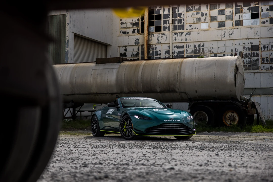 2022 Aston Martin V8 Vantage (2019+) - Image 14 of 31