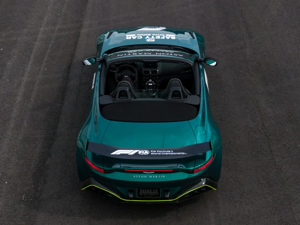 2022 Aston Martin V8 Vantage (2019+) - Image 9 of 31