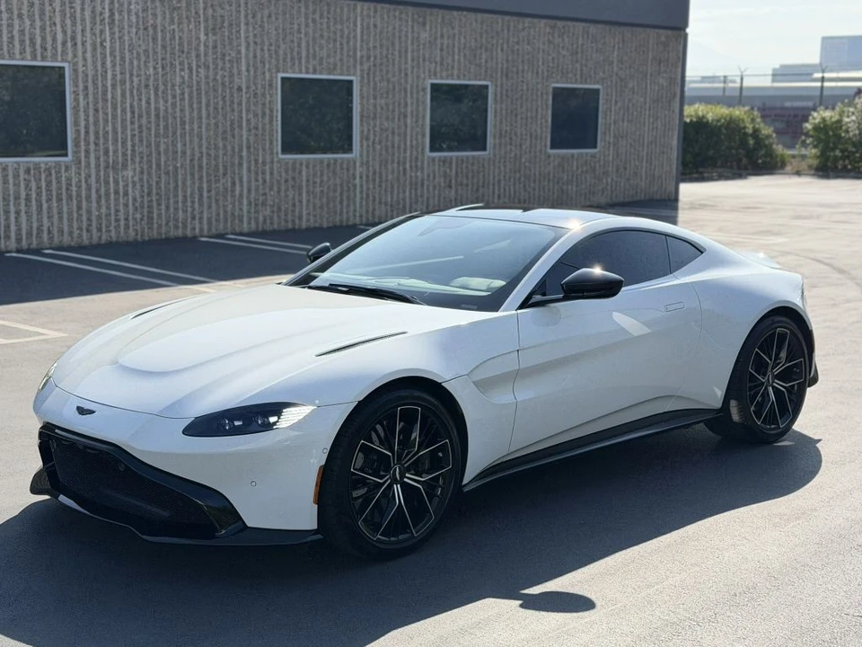 2022 Aston Martin V8 Vantage (2019+) - Image 10 of 31
