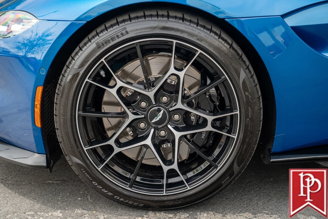 2022 Aston Martin V8 Vantage (2019+) - Image 3 of 21