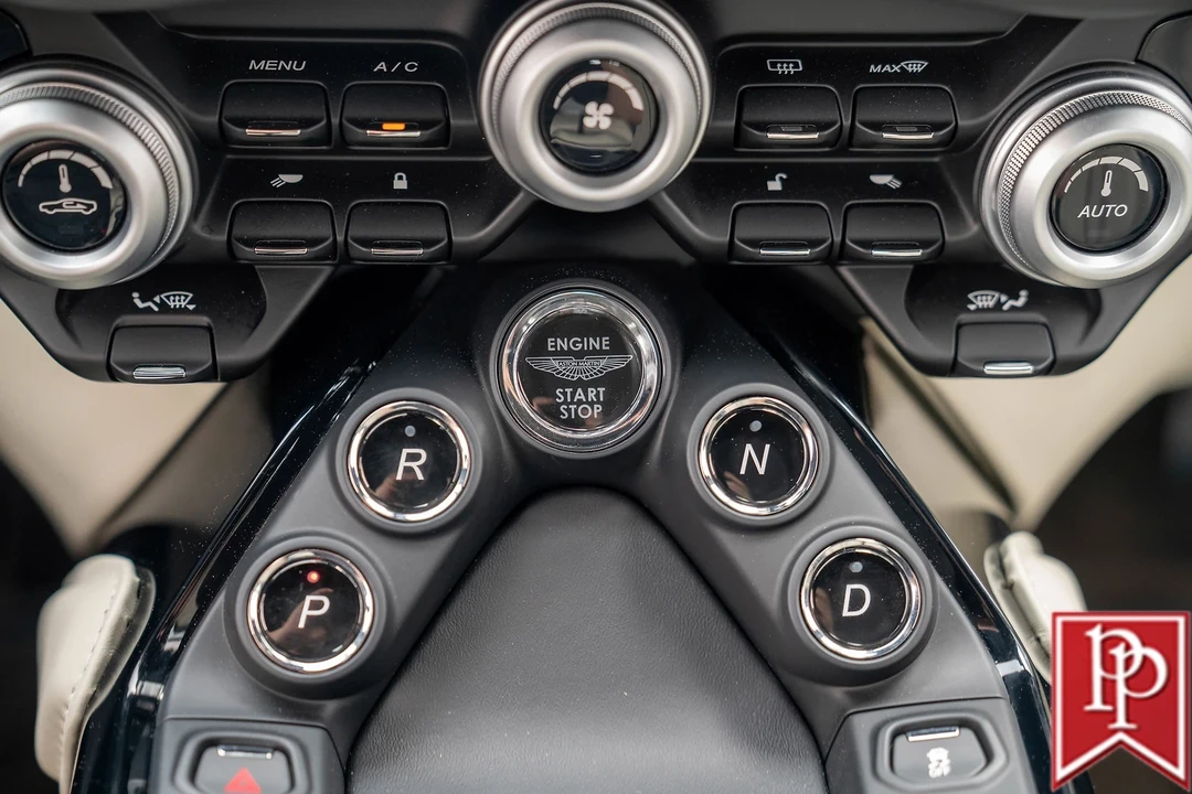 2022 Aston Martin V8 Vantage (2019+) - Image 20 of 21