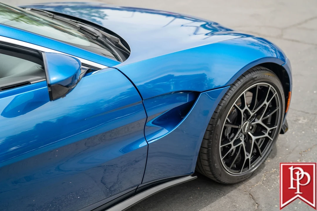 2022 Aston Martin V8 Vantage (2019+) - Image 8 of 21