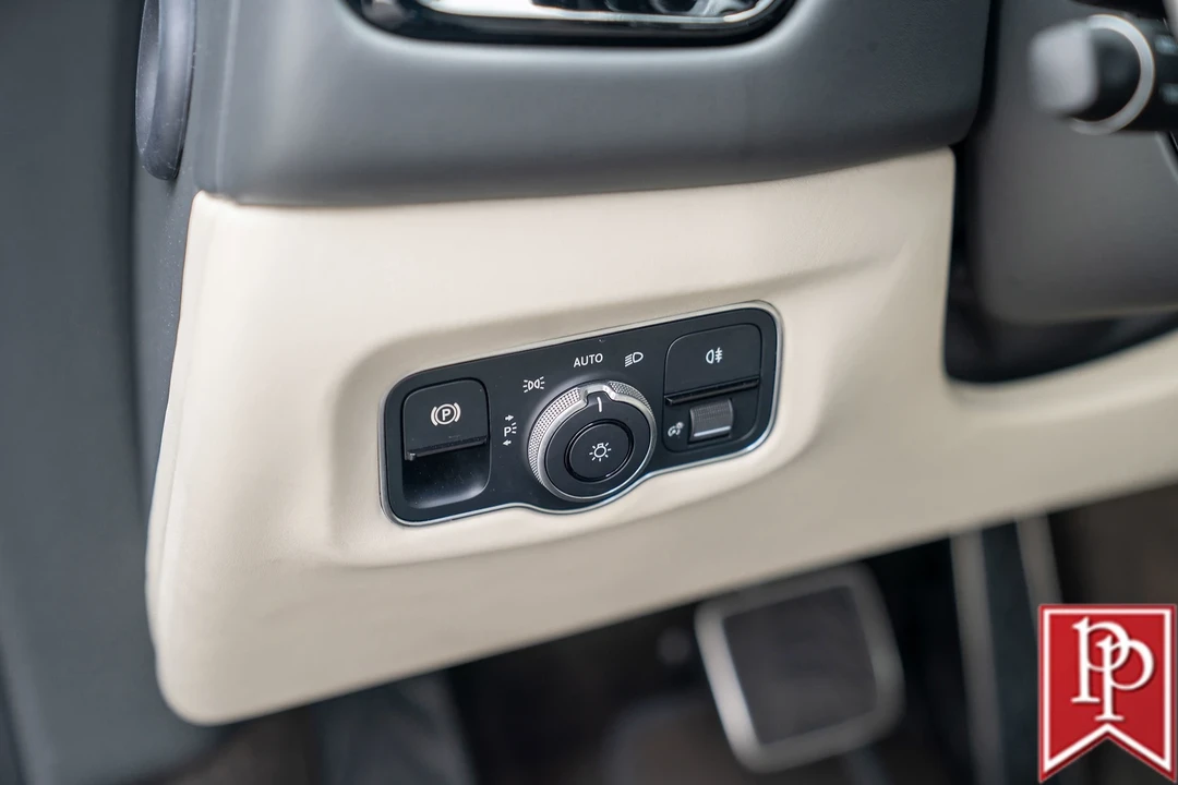 2022 Aston Martin V8 Vantage (2019+) - Image 15 of 21