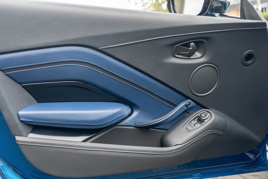 2022 Aston Martin V8 Vantage (2019+) - Image 13 of 21