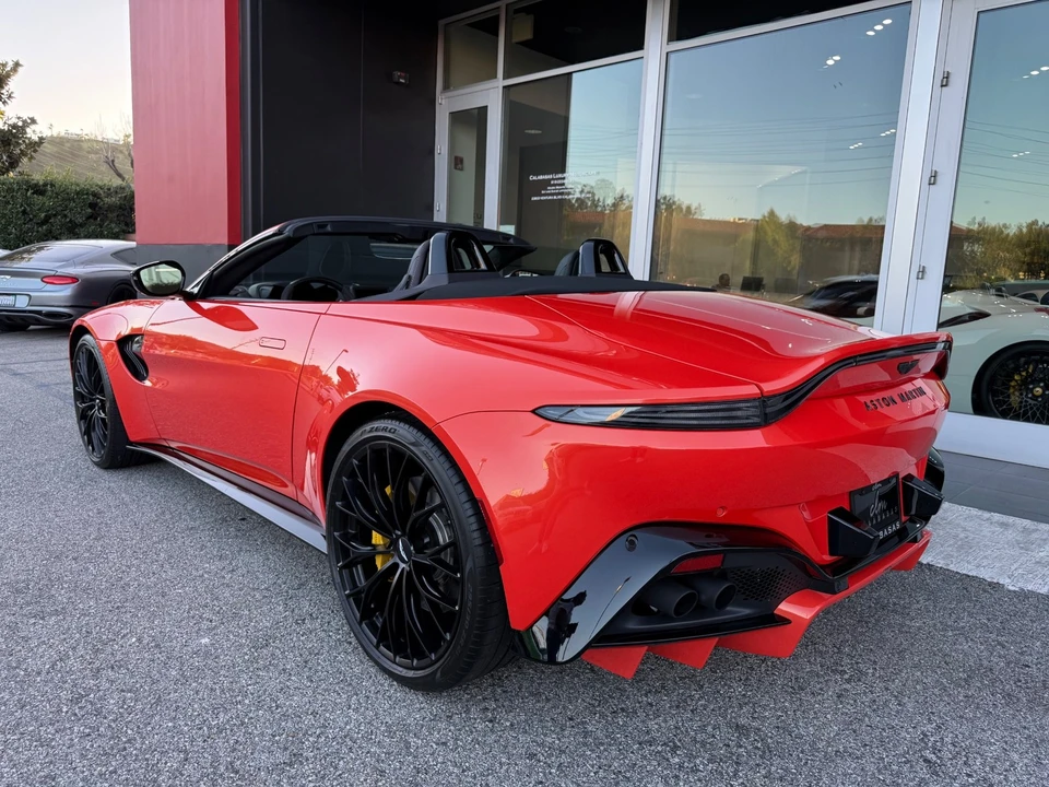 2022 Aston Martin V8 Vantage (2019+) - Image 14 of 21