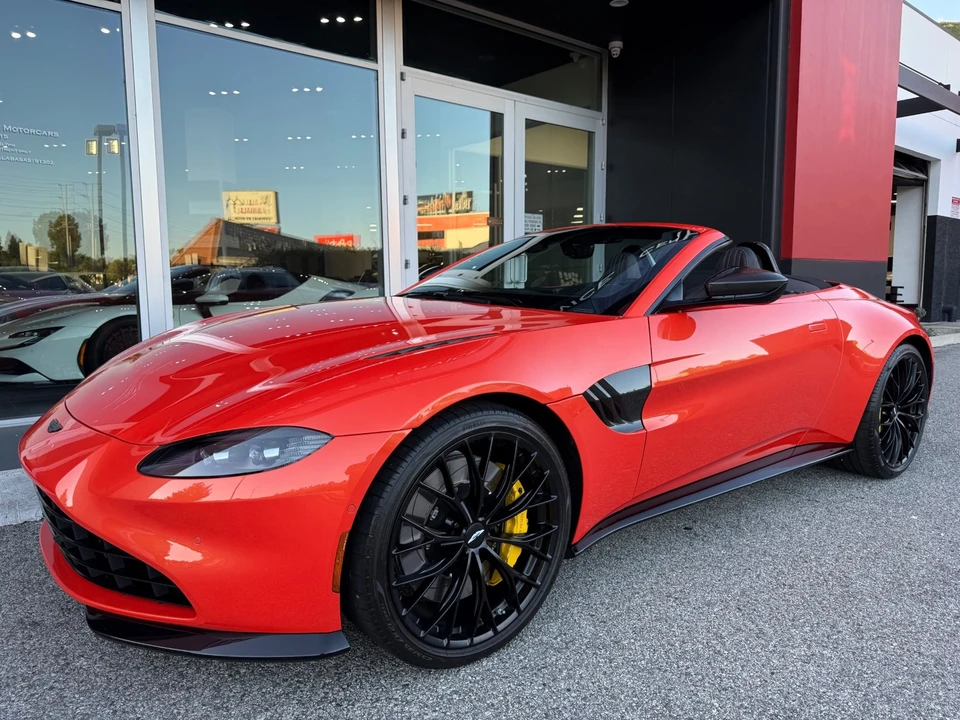 2022 Aston Martin V8 Vantage (2019+) - Image 12 of 21