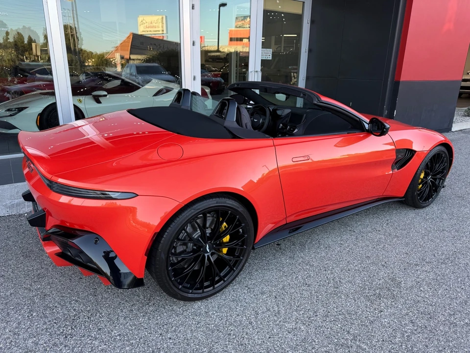 2022 Aston Martin V8 Vantage (2019+) - Image 5 of 21