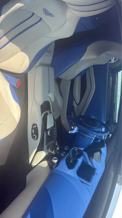 2022 Aston Martin V8 Vantage (2019+) - Image 2 of 5
