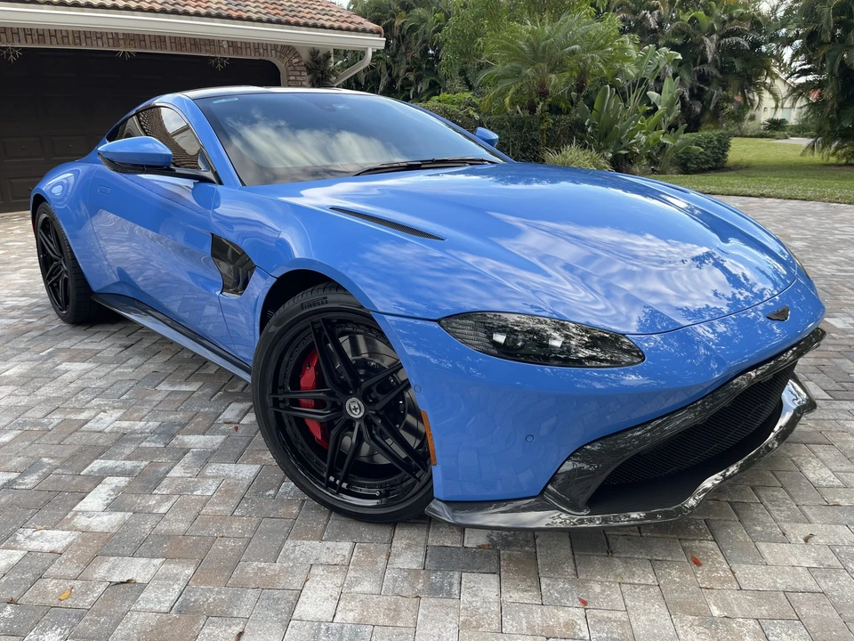2022 Aston Martin V8 Vantage (2019+) - Image 12 of 31