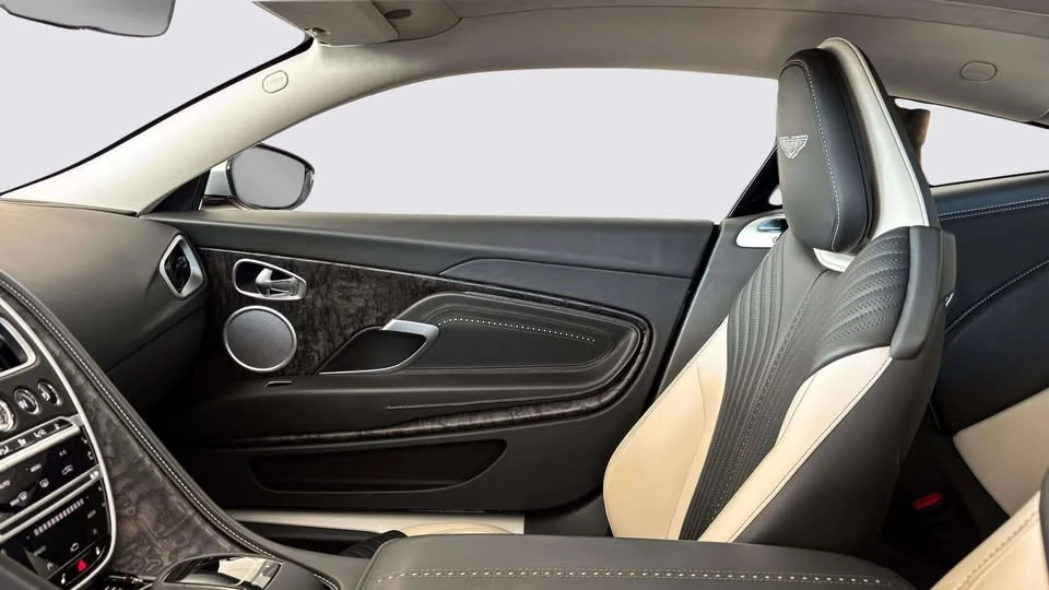 2022 Aston Martin DB11 - Image 10 of 19