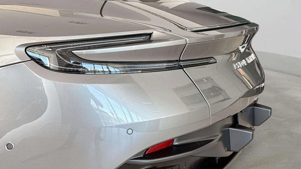 2022 Aston Martin DB11 - Image 18 of 19