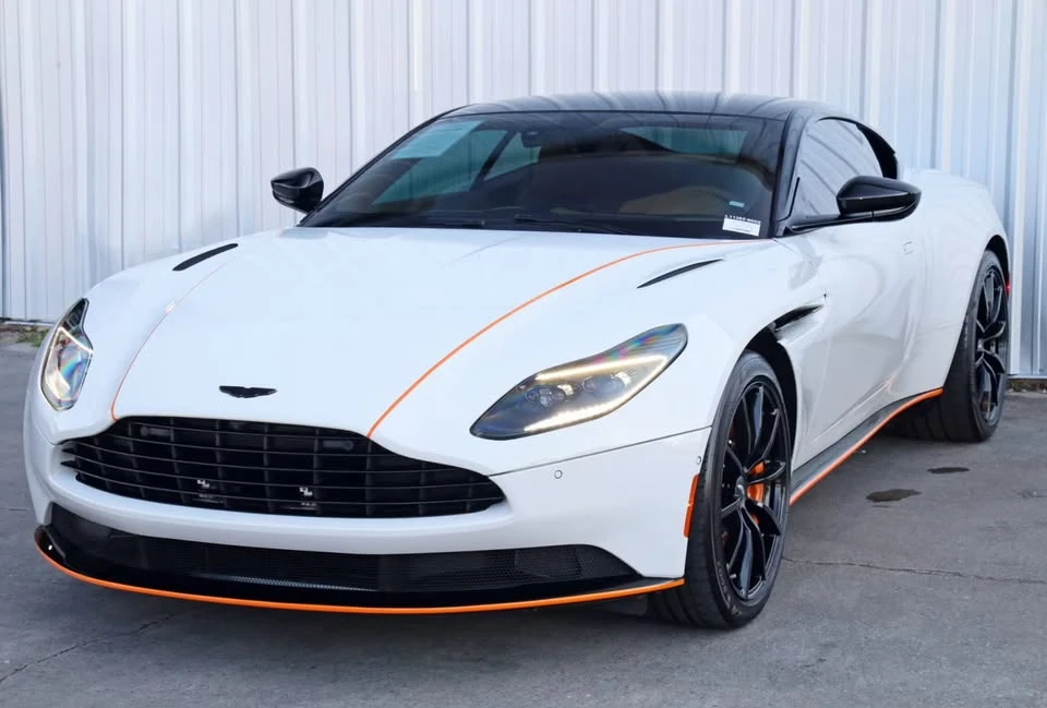 2022 Aston Martin DB11 V8 - Image 13 of 15