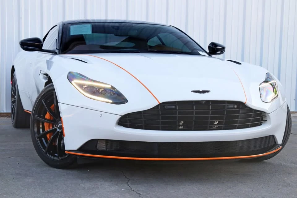 2022 Aston Martin DB11 V8 - Image 9 of 15