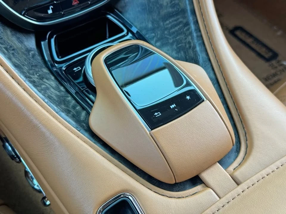 2022 Aston Martin DB11 V8 - Image 12 of 18