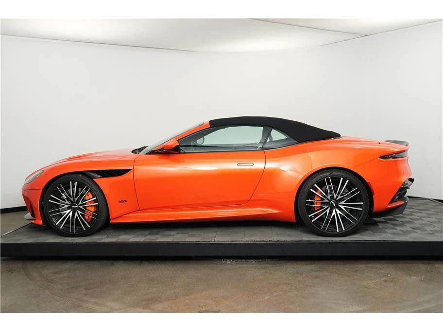 2022 Aston Martin DBS Superleggera - Image 2 of 13