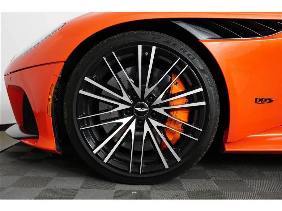 2022 Aston Martin DBS Superleggera - Image 12 of 19