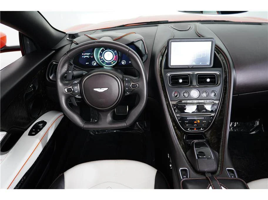 2022 Aston Martin DBS Superleggera - Image 16 of 19