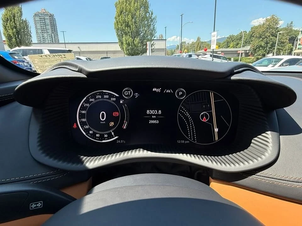 2022 Aston Martin DBX - Image 11 of 16