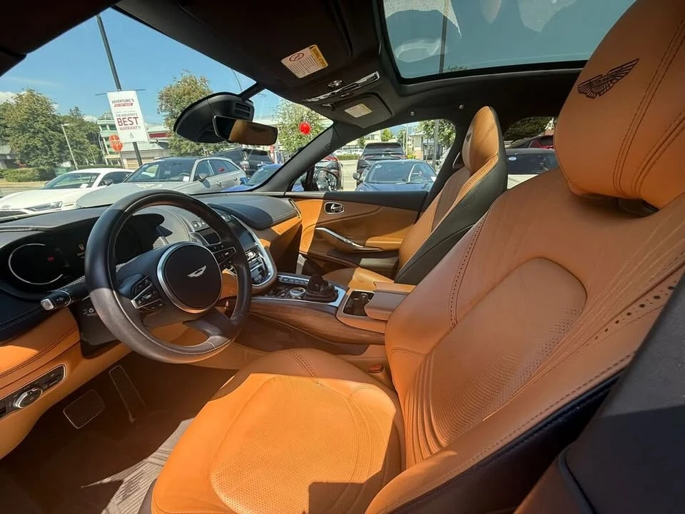 2022 Aston Martin DBX - Image 15 of 19