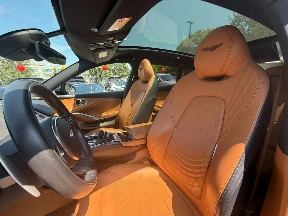 2022 Aston Martin DBX - Image 7 of 16