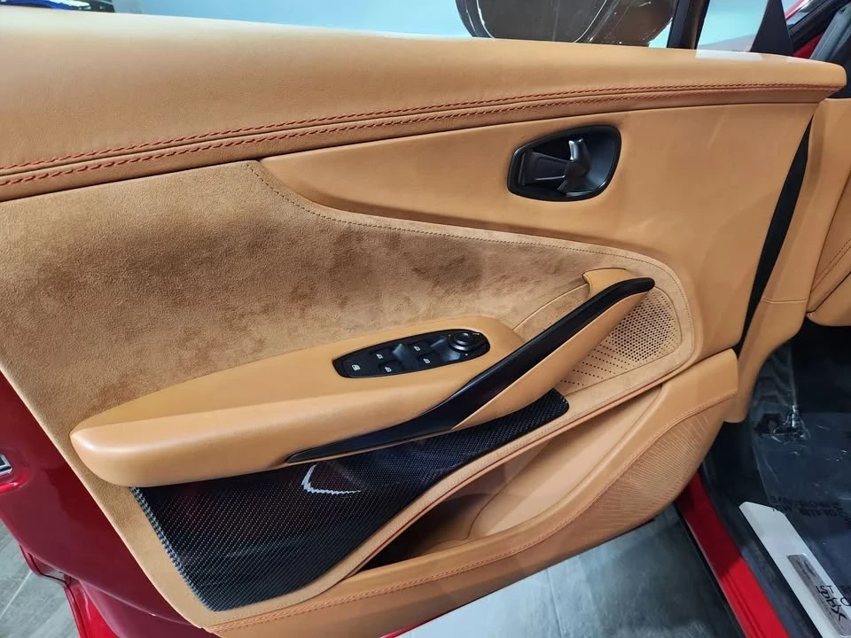 2022 Aston Martin DBX - Image 8 of 20