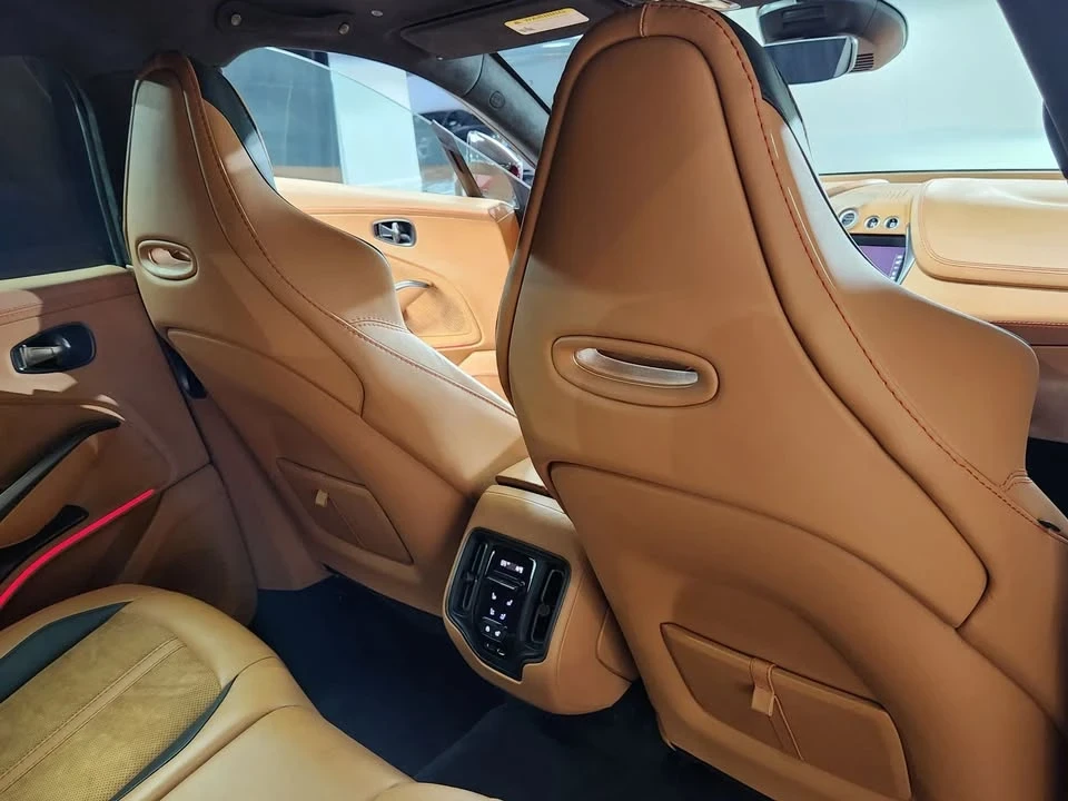 2022 Aston Martin DBX - Image 14 of 20