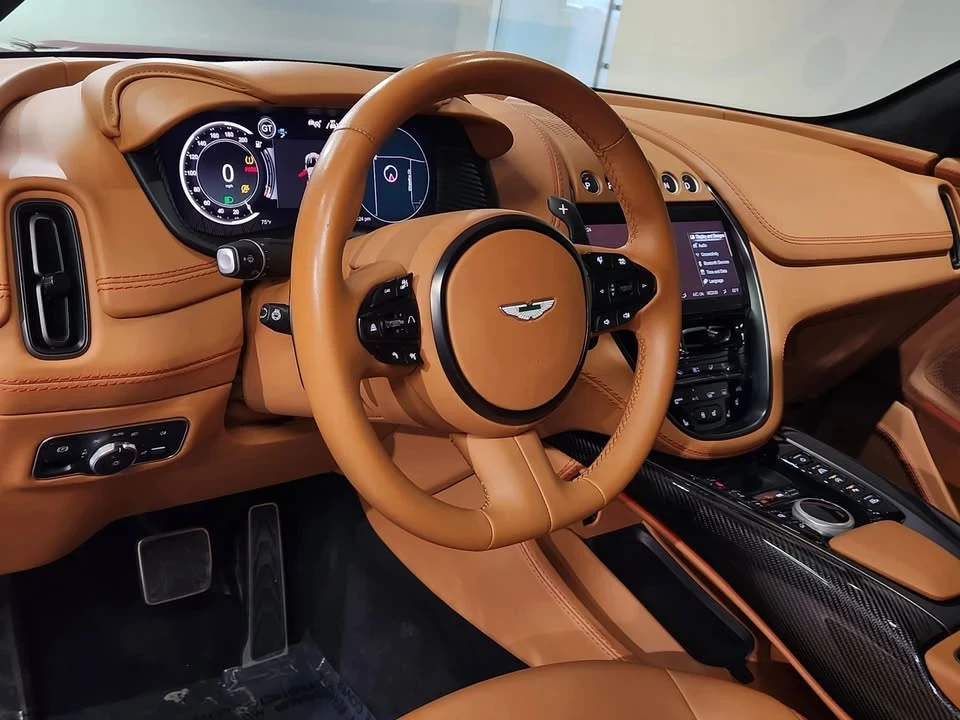 2022 Aston Martin DBX - Image 11 of 20
