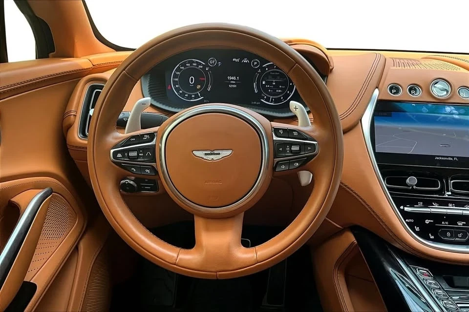2022 Aston Martin DBX - Image 8 of 20