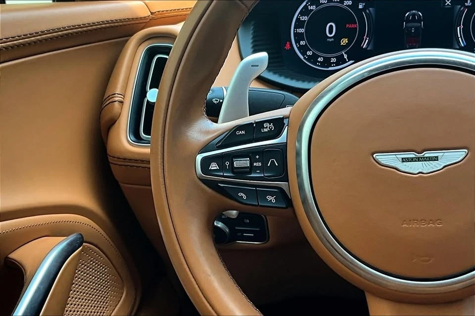 2022 Aston Martin DBX - Image 11 of 20