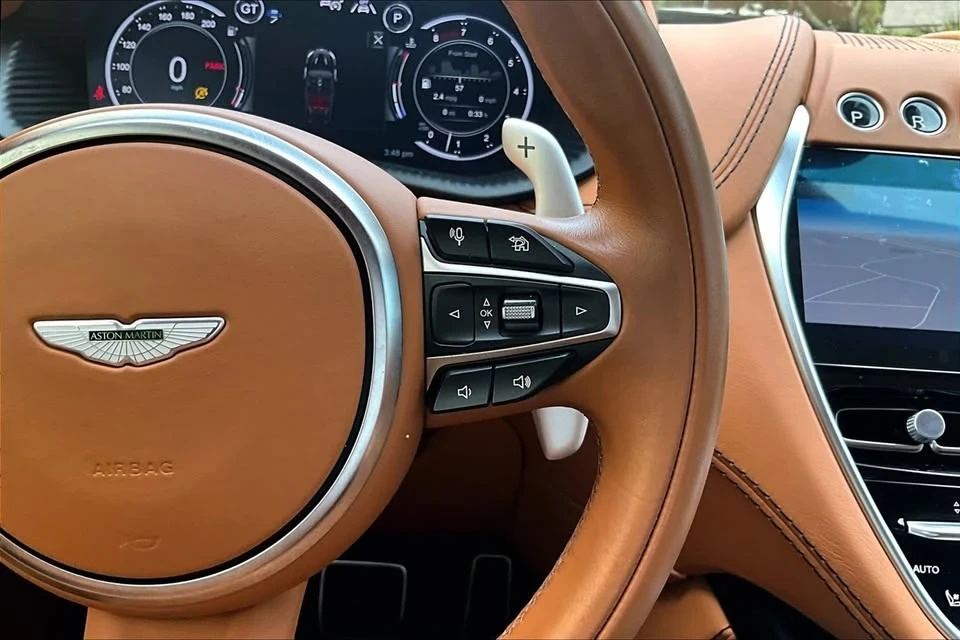 2022 Aston Martin DBX - Image 12 of 20