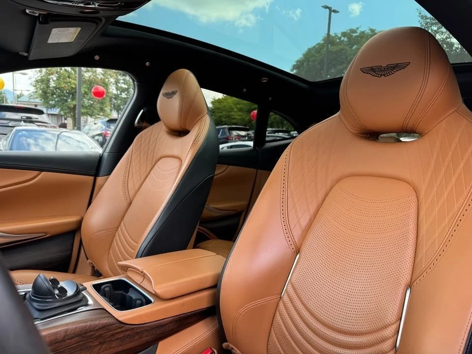 2022 Aston Martin DBX - Image 7 of 20