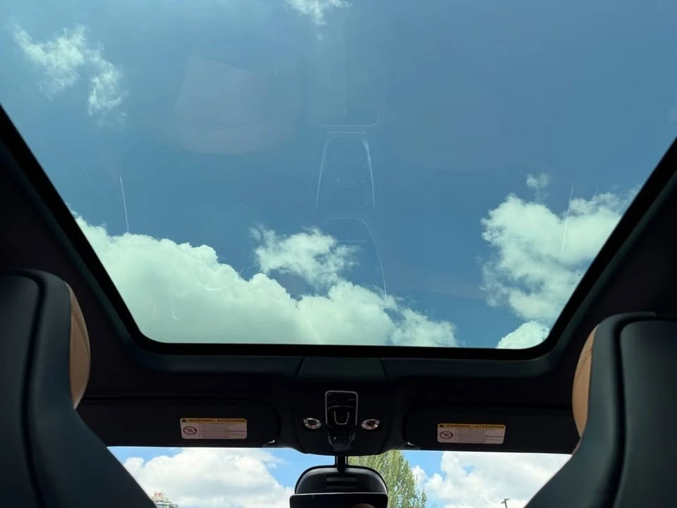2022 Aston Martin DBX - Image 17 of 20