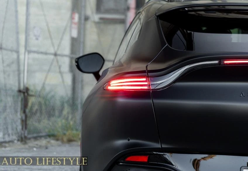 2022 Aston Martin DBX - Image 17 of 20