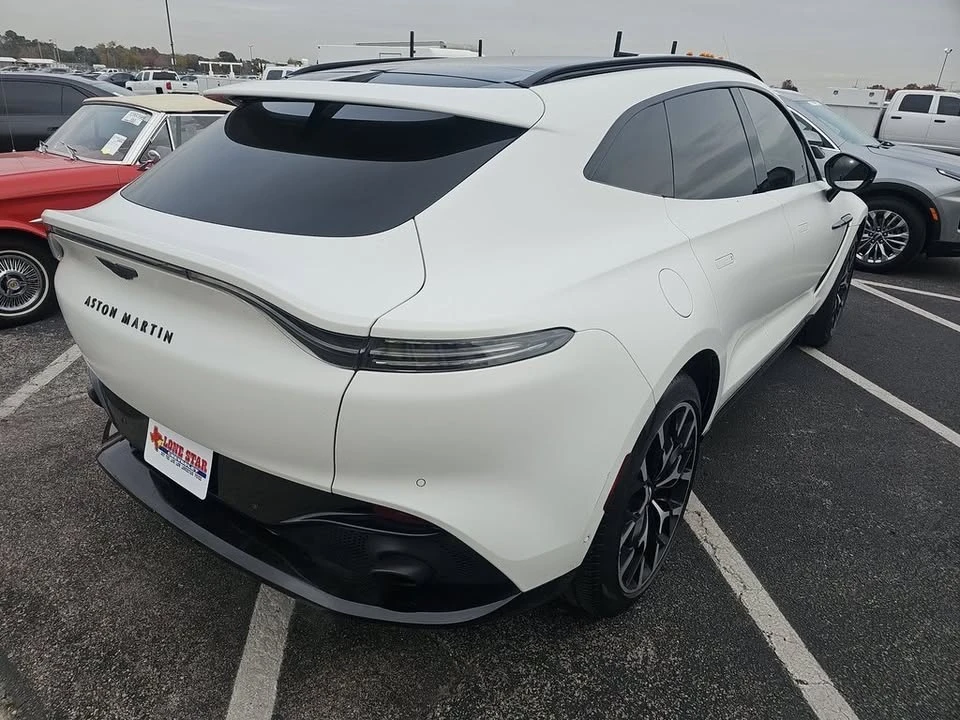 2022 Aston Martin DBX - Image 2 of 7