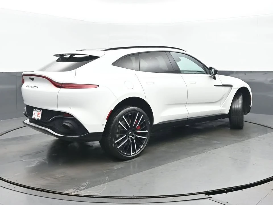 2022 Aston Martin DBX - Image 3 of 18