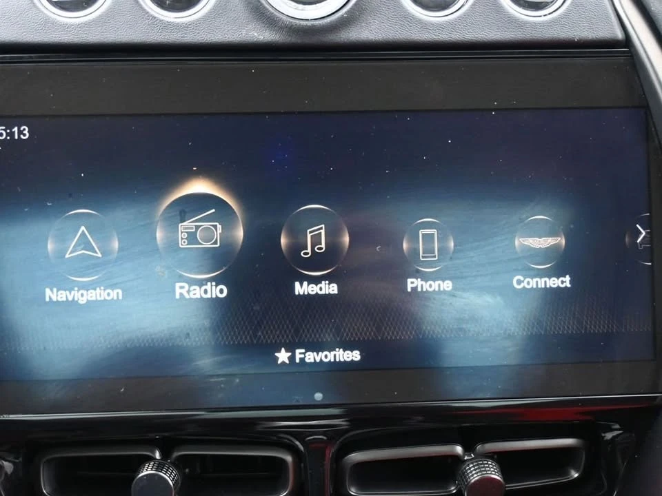 2022 Aston Martin DBX - Image 14 of 18