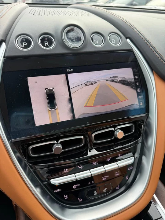 2022 Aston Martin DBX - Image 11 of 11