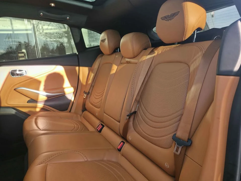 2022 Aston Martin DBX - Image 15 of 16