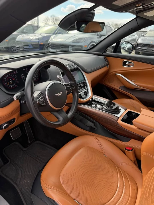 2022 Aston Martin DBX - Image 6 of 11