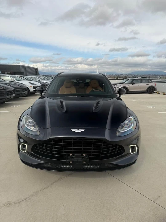 2022 Aston Martin DBX - Image 2 of 11