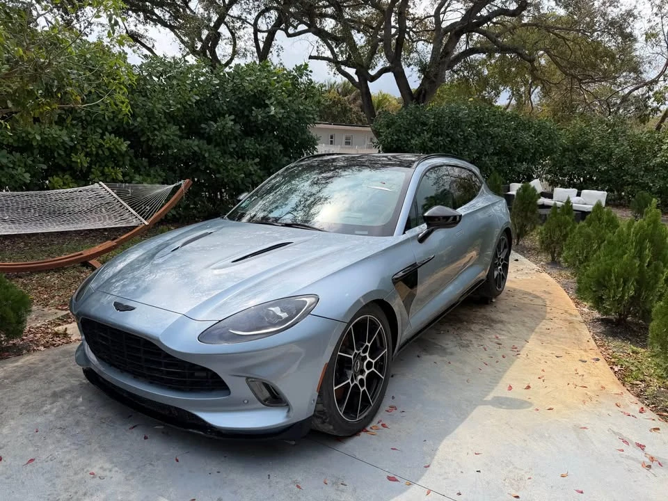 2022 Aston Martin DBX - Image 10 of 20