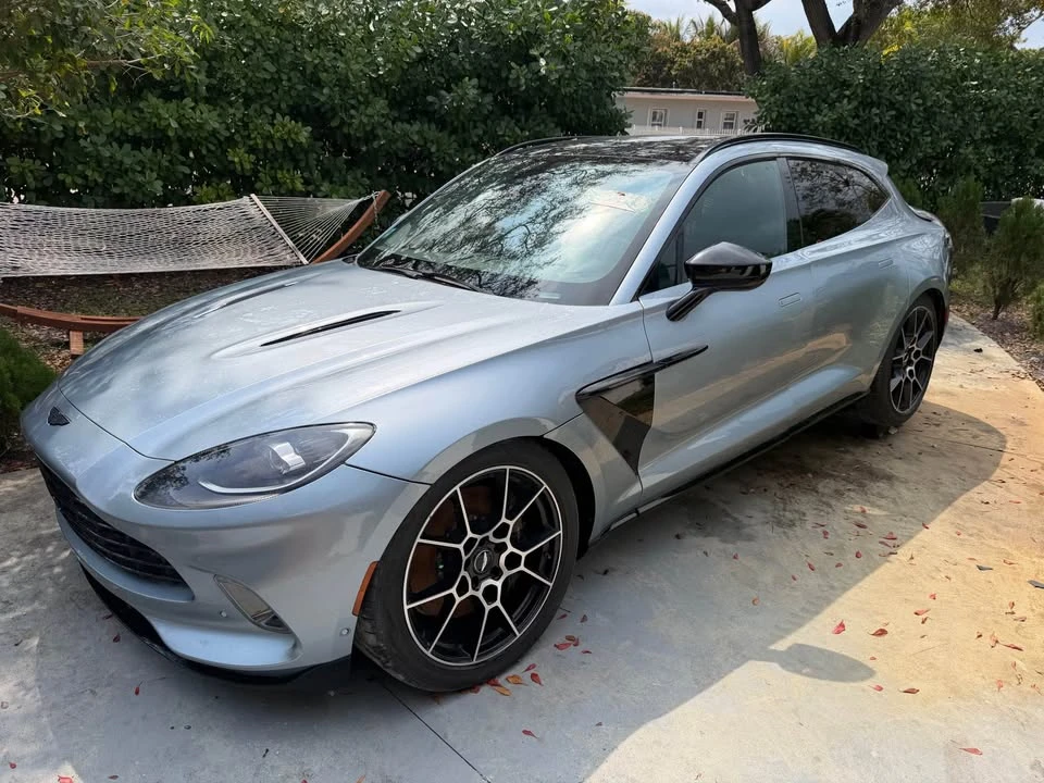 2022 Aston Martin DBX - Image 7 of 20