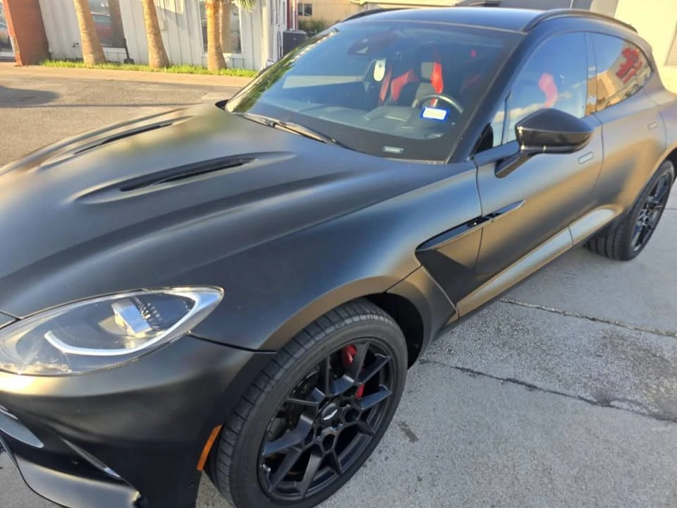 2022 Aston Martin DBX - Image 8 of 19