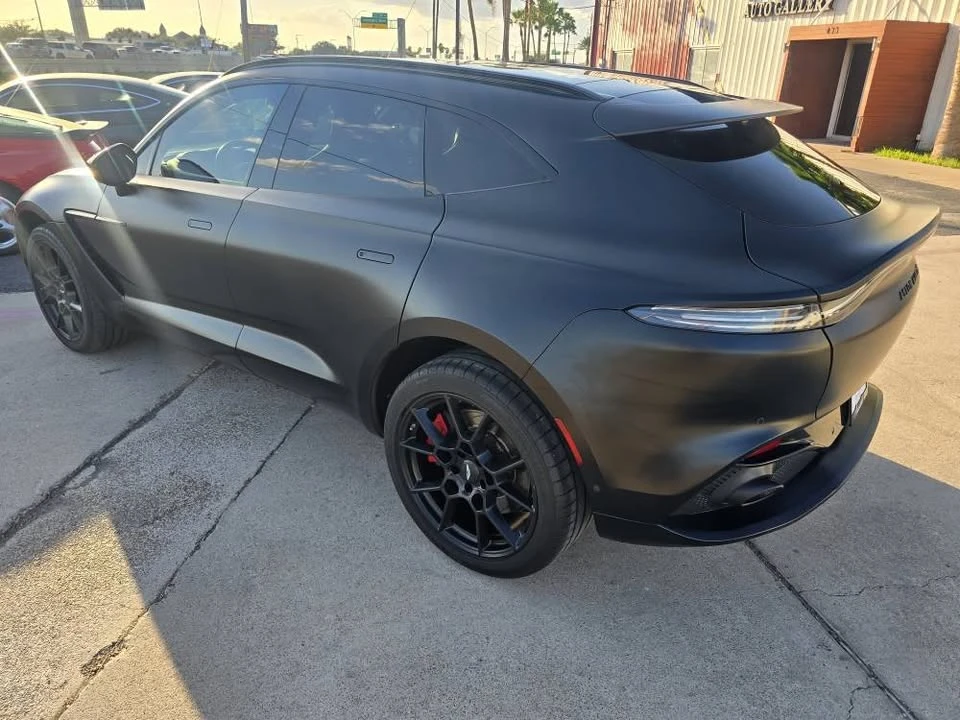 2022 Aston Martin DBX - Image 4 of 19