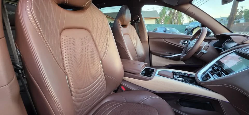 2022 Aston Martin DBX - Image 15 of 20
