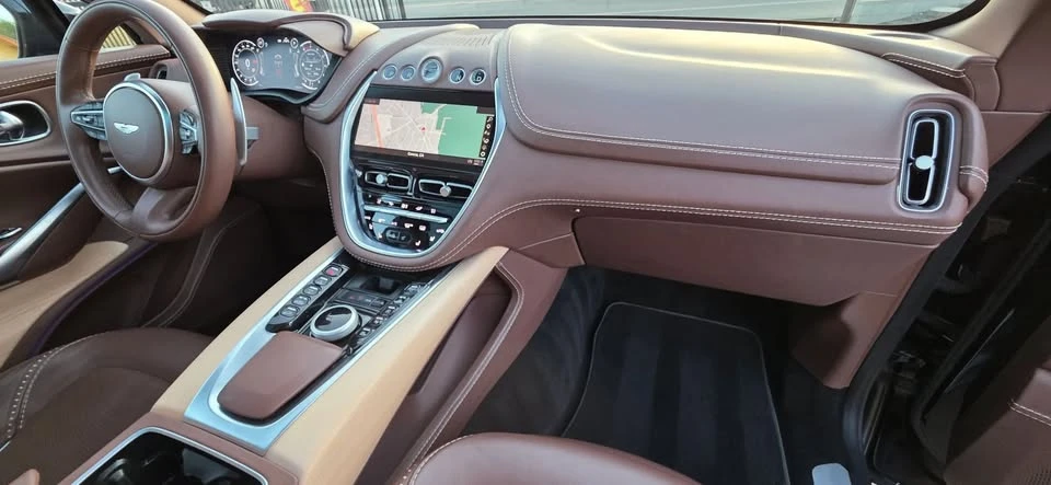 2022 Aston Martin DBX - Image 14 of 20