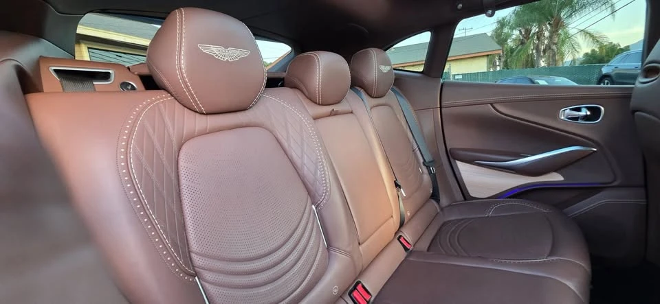 2022 Aston Martin DBX - Image 19 of 20