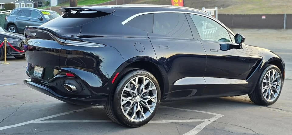 2022 Aston Martin DBX - Image 4 of 20