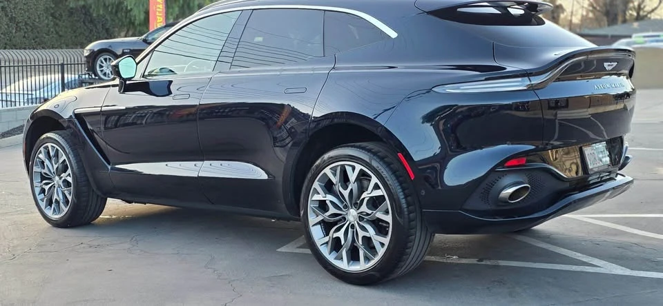2022 Aston Martin DBX - Image 2 of 4